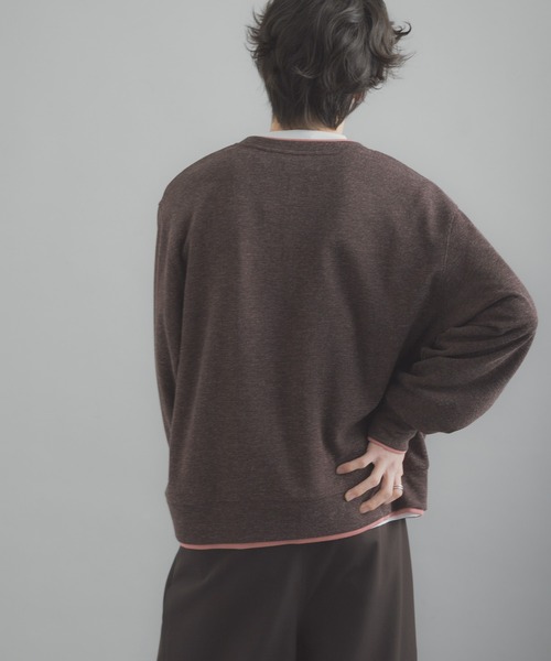 SENSE OF PLACE by URBAN RESEARCH（センスオブプレイスバイアーバンリサーチ）の「フェイクレイヤードクルーネックカーディガン（カーディガン/ボレロ・メンズ・チャコールグレー/グレー/ブラウン・MEDIUM/LARGE）」の7枚目の写真