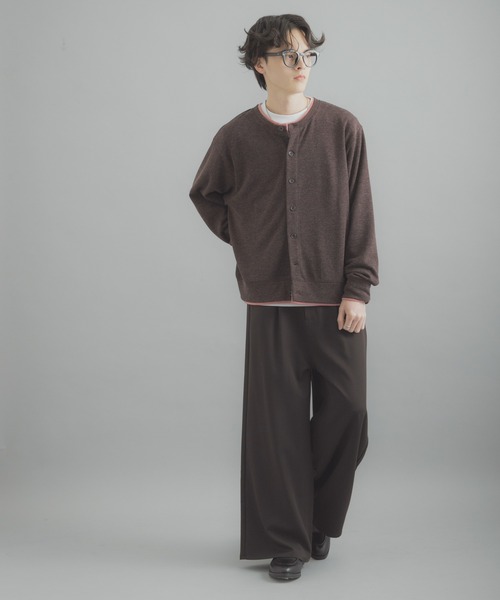 SENSE OF PLACE by URBAN RESEARCH（センスオブプレイスバイアーバンリサーチ）の「フェイクレイヤードクルーネックカーディガン（カーディガン/ボレロ・メンズ・チャコールグレー/グレー/ブラウン・MEDIUM/LARGE）」の9枚目の写真