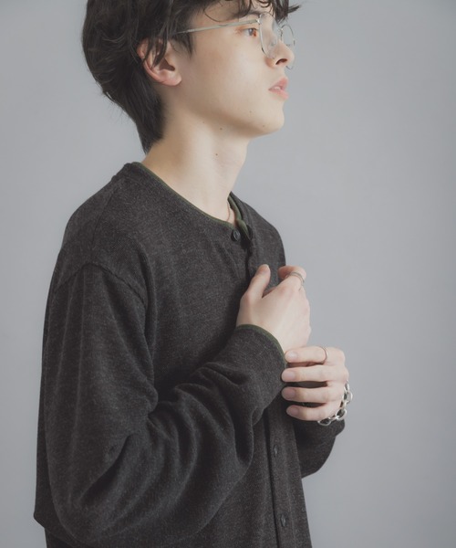 SENSE OF PLACE by URBAN RESEARCH（センスオブプレイスバイアーバンリサーチ）の「フェイクレイヤードクルーネックカーディガン（カーディガン/ボレロ・メンズ・チャコールグレー/グレー/ブラウン・MEDIUM/LARGE）」の18枚目の写真