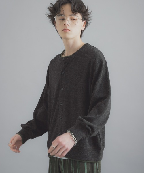 SENSE OF PLACE by URBAN RESEARCH（センスオブプレイスバイアーバンリサーチ）の「フェイクレイヤードクルーネックカーディガン（カーディガン/ボレロ・メンズ・チャコールグレー/グレー/ブラウン・MEDIUM/LARGE）」の20枚目の写真