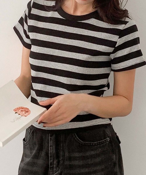 LOWO（ロワ）の「ボーダークルーネック半袖Tシャツ（Tシャツ/カットソー・レディース・グレー/ベージュ・FREE）」の10枚目の写真