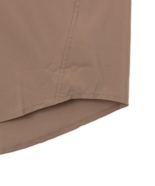 PUMA(プーマ)の「PUMA OVERSIZED LS SHIRT / プーマ ユニセックス オーバーサイズド ロングスリーブ シャツ(シャツ/ブラウス・メンズ・グリーン/ベージュ/ブラック・XL/L/M/S)」の12枚目の写真