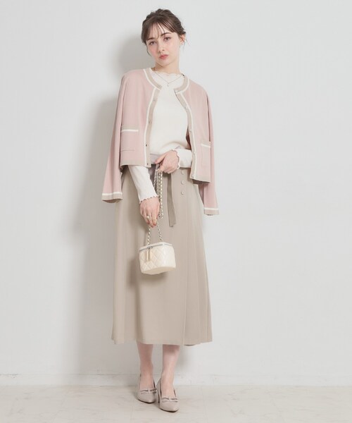 couture brooch(クチュールブローチ)の「【洗える・通勤】サイドタック ナロースカート(スカート・レディース・ナチュラル/ネイビー/サックスブルー・42/40/38/36)」の20枚目の写真