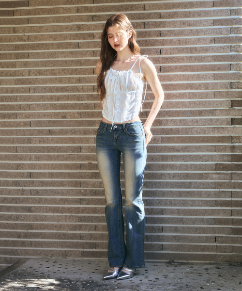 ARI(アリ)の「CIEL BOOTCUT DENIM PANTS / LIGHT BLUE(デニムパンツ・レディース・ライトブルー・SMALL/MEDIUM)」の5枚目の写真