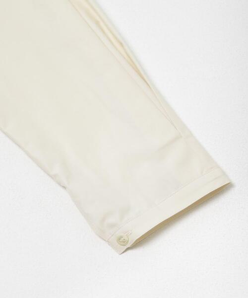 URBAN RESEARCH ROSSO WOMEN(アーバンリサーチ ロッソ)の「タックボリュームショートシャツブラウス(シャツ/ブラウス・レディース・ホワイト/チャコールグレー/イエロー系その他・FREE)」の19枚目の写真