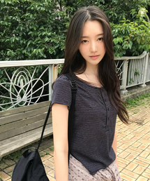 SINOON（シヌーン）の「SN Henley Neck Stripe Cap Sleeved T-shirt (Navy)（Tシャツ/カットソー）」