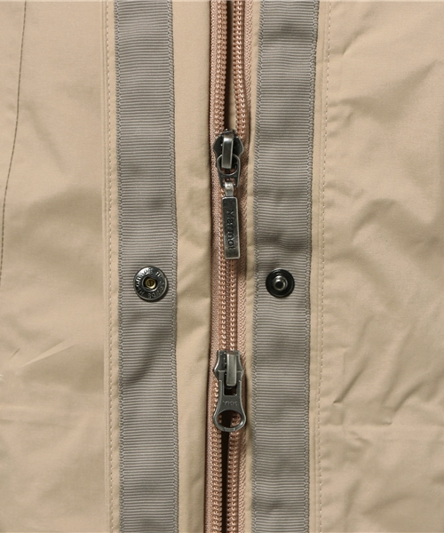 MARMOT（マーモット）の「ウイメンズナノプロテックソーエンコート(WS NANO PRO TECH SOUEN COAT)（マウンテンパーカー・レディース・サンドベージュ/ライトパープル・LARGE/MEDIUM）」の11枚目の写真