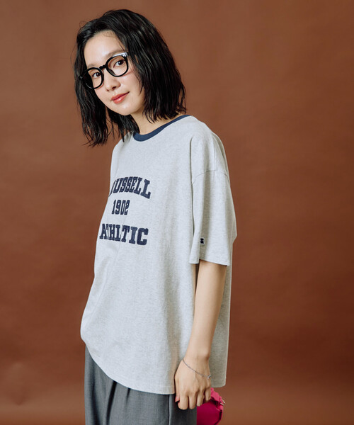 FREAK'S STORE(フリークスストア)の「限定展開 RUSSELL ATHLETIC × FREAK'S STORE/ラッセルアスレチック 別注 チェーン ステッチ リンガー 半袖 Tシャツ(Tシャツ/カットソー・レディース・オフホワイト/サックスブルー/ブラック/ライトグレー/ネイビー・フリ-)」の9枚目の写真