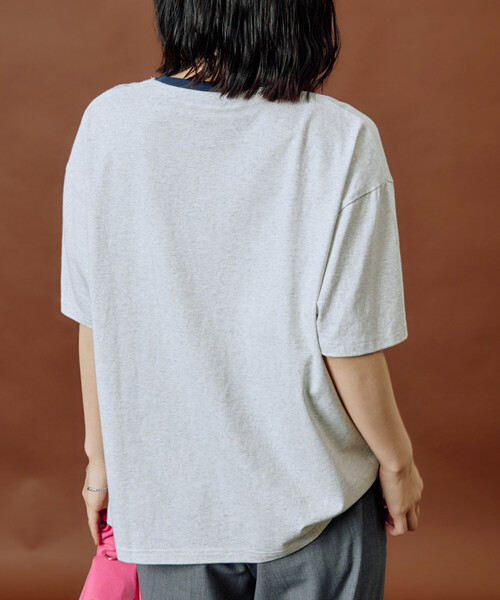 FREAK'S STORE(フリークスストア)の「限定展開 RUSSELL ATHLETIC × FREAK'S STORE/ラッセルアスレチック 別注 チェーン ステッチ リンガー 半袖 Tシャツ(Tシャツ/カットソー・レディース・オフホワイト/サックスブルー/ブラック/ライトグレー/ネイビー・フリ-)」の10枚目の写真