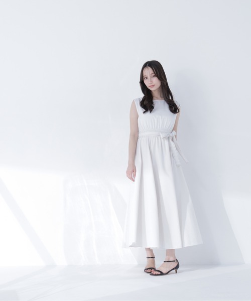 NATURAL BEAUTY BASIC(ナチュラルビューティーベーシック)の「ベルテッドステッチワンピース(ワンピース・レディース・ホワイト系その他/グリーン系その他/ネイビー系・P/S/MEDIUM/SMALL)」の6枚目の写真