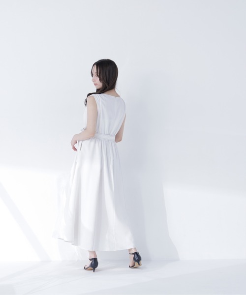 NATURAL BEAUTY BASIC(ナチュラルビューティーベーシック)の「ベルテッドステッチワンピース(ワンピース・レディース・ホワイト系その他/グリーン系その他/ネイビー系・P/S/MEDIUM/SMALL)」の8枚目の写真