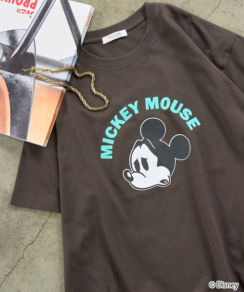 FREAK'S STORE(フリークスストア)の「限定展開 別注/Mickey Mouse/ミッキーマウス/フロッキープリントアーチ半袖Tシャツ(Tシャツ/カットソー・レディース・オフホワイト/ナチュラル/ブルー/ブラック/ブラウン・フリ-)」の4枚目の写真
