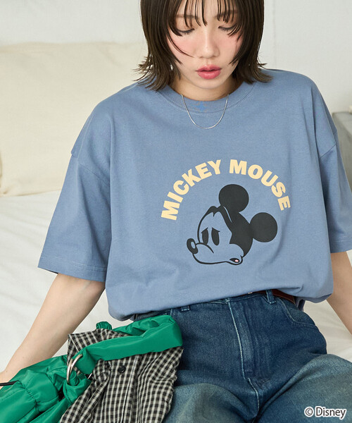FREAK'S STORE(フリークスストア)の「限定展開 別注/Mickey Mouse/ミッキーマウス/フロッキープリントアーチ半袖Tシャツ(Tシャツ/カットソー・レディース・オフホワイト/ナチュラル/ブルー/ブラック/ブラウン・フリ-)」の2枚目の写真