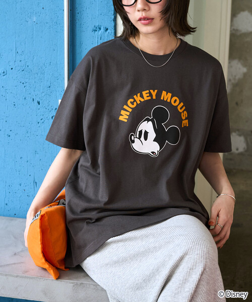 FREAK'S STORE(フリークスストア)の「限定展開 別注/Mickey Mouse/ミッキーマウス/フロッキープリントアーチ半袖Tシャツ(Tシャツ/カットソー・レディース・オフホワイト/ナチュラル/ブルー/ブラック/ブラウン・フリ-)」の22枚目の写真