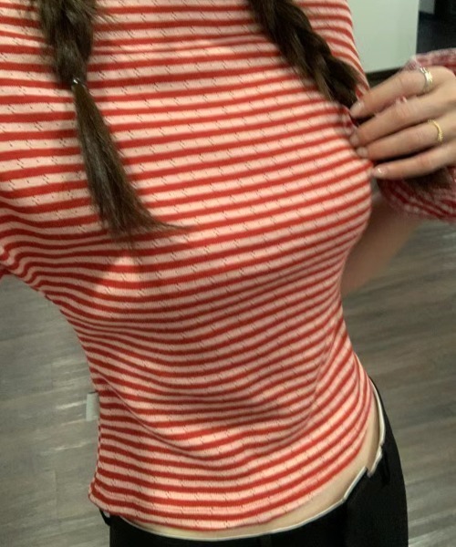 AMAJI(アマジ)の「ボーダーTシャツ オフショルダー 半袖 カットソー(Tシャツ/カットソー・レディース・レッド/ホワイト/ブラック・FREE)」の9枚目の写真