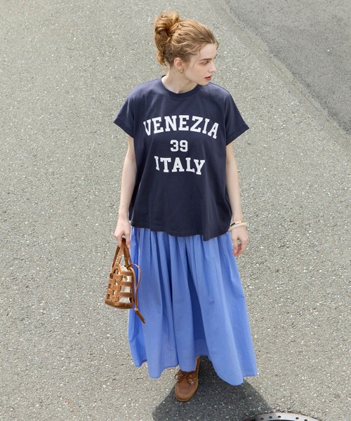 coca(coca)(コカ)の「ロールアップロゴプリントビッグTシャツ(Tシャツ/カットソー・レディース・グレー/ネイビー・L/M/S)」の3枚目の写真