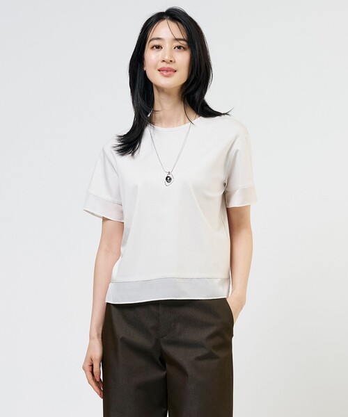 J.PRESS(ジェイプレス)の「【シーンレスに活躍】コットンスムース シアーデザイン カットソー(Tシャツ/カットソー・レディース・ネイビー系/サックスブルー系/ライトグレー系/ホワイト系/ブラウン系/ライトグリーン系・MEDIUM/LARGE)」の2枚目の写真