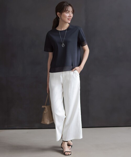 J.PRESS(ジェイプレス)の「【シーンレスに活躍】コットンスムース シアーデザイン カットソー(Tシャツ/カットソー・レディース・ネイビー系/サックスブルー系/ライトグレー系/ホワイト系/ブラウン系/ライトグリーン系・MEDIUM/LARGE)」の8枚目の写真