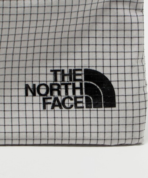 THE NORTH FACE（ザノースフェイス）の「＜THE NORTH FACE＞ラフター ショルダー ポーチ S SP ショルダーバッグ（ショルダーバッグ・メンズ・グレー系/ブラック・FREE）」の16枚目の写真