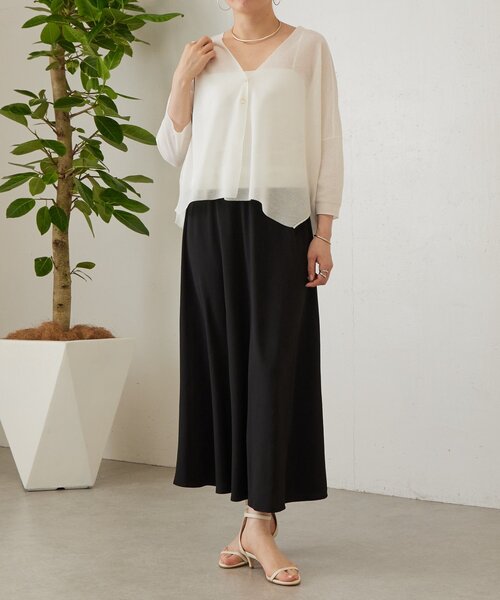 BEARDSLEY（ビアズリー）の「ストレッチジョーゼットバイヤススカート（スカート・レディース・ブラック/ネイビー・0/1）」の3枚目の写真