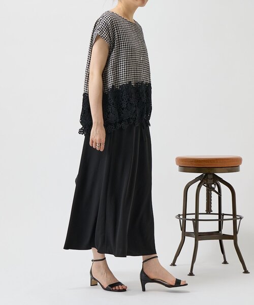 BEARDSLEY（ビアズリー）の「ストレッチジョーゼットバイヤススカート（スカート・レディース・ブラック/ネイビー・0/1）」の11枚目の写真