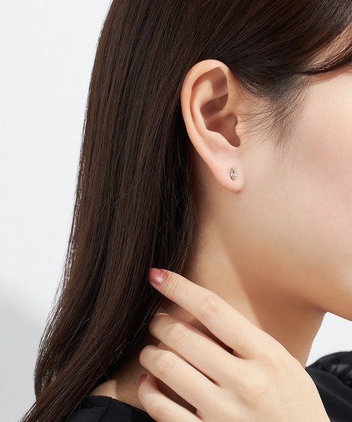 festaria bijou SOPHIA(フェスタリアビジュソフィア)の「K10YG ブルートパーズ ピアス(ピアス(両耳用)・レディース・イエローゴールド・ONE SIZE)」の3枚目の写真