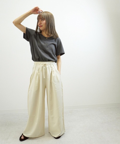 gossara(ゴサラ)の「【抜け感ボトム】タックワイドイージーパンツ(その他パンツ・レディース・ブラック/ベージュ・FREE)」の9枚目の写真