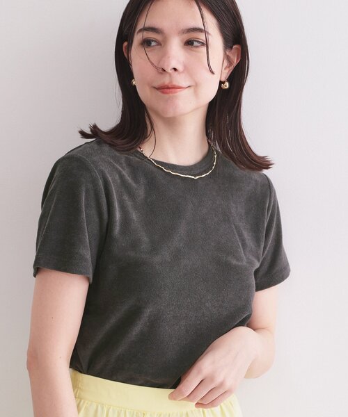 OPAQUE.CLIP(オペークドットクリップ)の「ベーシックパイルTシャツ【洗濯機OK】(Tシャツ/カットソー・レディース・ライトイエロー系/チャコールグレー・00)」の1枚目の写真