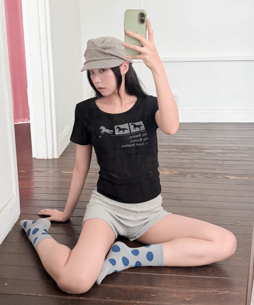 CHICKS(チックス)の「ニョンイXチックス ノ レインズ ドット ホース スリム 半袖Tシャツ ブラック(Tシャツ/カットソー・レディース・ブラック・ONE SIZE)」の6枚目の写真