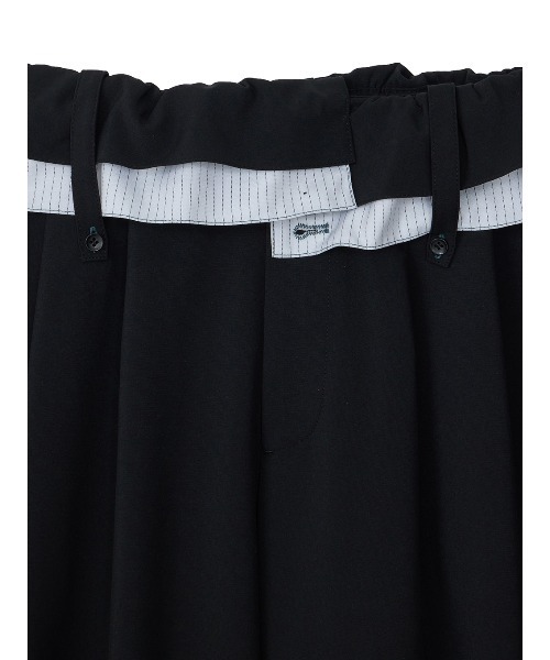 ELCHELE(エルチェレ)の「TURN BACK WAIST PANTS(スラックス・レディース・アイボリー/ブラック・36/38)」の8枚目の写真