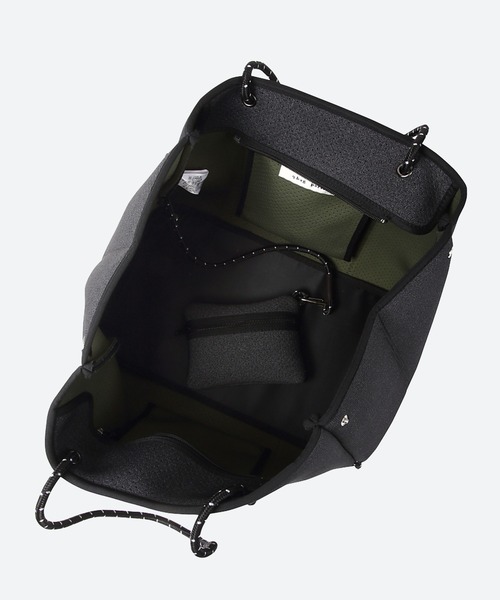 q bag paris(キューバッグパリ)の「zip L ジップ エル ネオプレーン トートバッグ(トートバッグ・レディース・グレー/ダークグレー/ライトグレー/ブラック系その他/ブラック/サンドベージュ・FREE)」の15枚目の写真