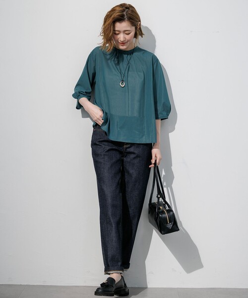 23区 L(ニジュウサンクオオキイサイズ)の「クリアトリコットジャージー 2WAY ブラウス(シャツ/ブラウス・レディース・ブラック系/ダークグリーン系/ベージュ系/ダークブラウン系・46/44)」の7枚目の写真