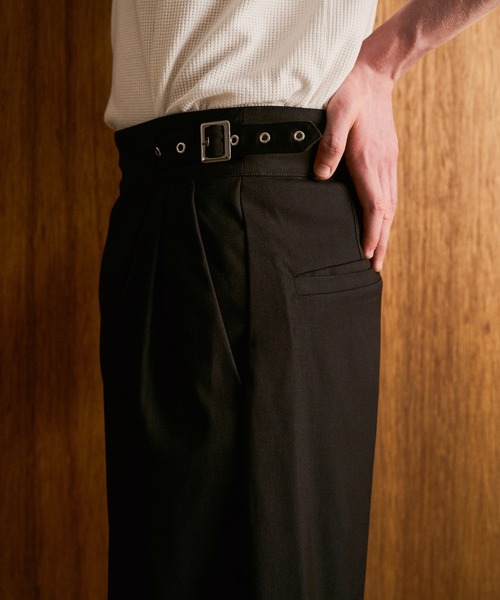 CAMPHOR WOOD（カンファーウッド）の「GURKHA SLACKS HIGH SHORTS / グルカスラックスハイショーツ（スラックス・メンズ・グレー/ブラック・SMALL/LARGE/MEDIUM）」の22枚目の写真