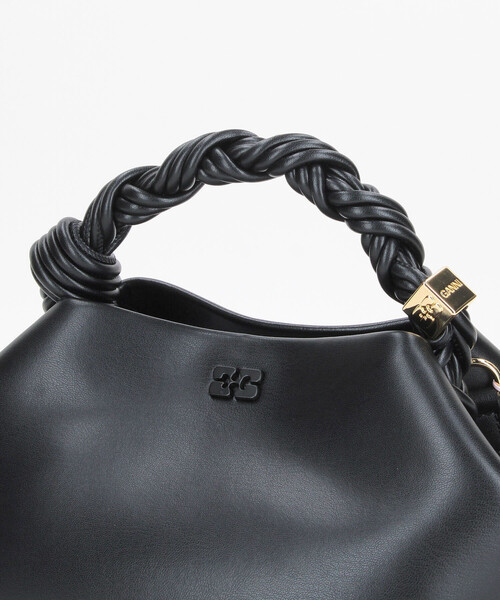 GANNI(ガニー)の「GANNI/ガニー Ganni Bou Bag Small / ボウ バッグ スモール(ショルダーバッグ・レディース・ブラック・ONE SIZE)」の7枚目の写真