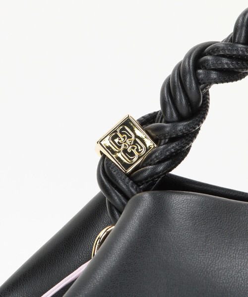 GANNI(ガニー)の「GANNI/ガニー Ganni Bou Bag Small / ボウ バッグ スモール(ショルダーバッグ・レディース・ブラック・ONE SIZE)」の6枚目の写真
