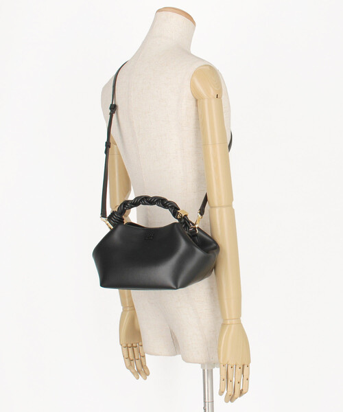 GANNI(ガニー)の「GANNI/ガニー Ganni Bou Bag Small / ボウ バッグ スモール(ショルダーバッグ・レディース・ブラック・ONE SIZE)」の14枚目の写真