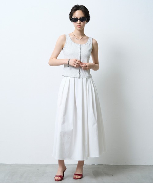 NUJOH（ヌゾ）の「Cotton Pintuck Long Skirt / コットンピンタックロングスカート（スカート・レディース・ライトベージュ/ホワイト/ブラック・FREE）」の2枚目の写真