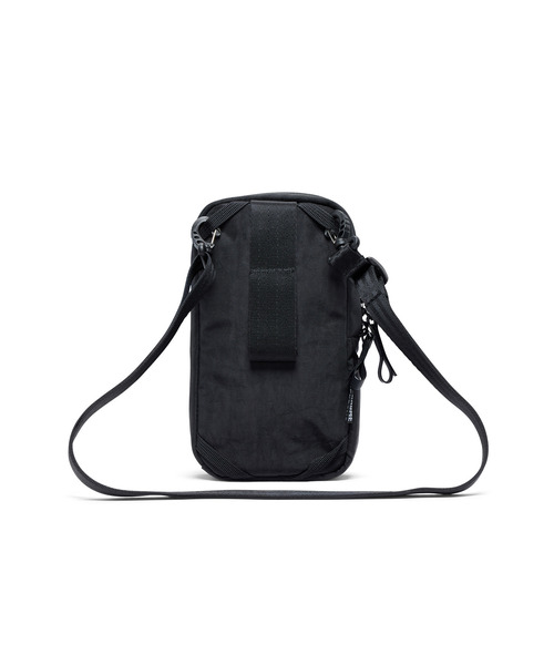 CHROME（クローム）の「［ CHROME / クローム ］LOGAN POUCH BK_BLACK / ローガン ポーチ ブラック 耐水 0.8L クロスボディバッグ スマホショルダー（ボディバッグ/ウエストポーチ・レディース・ブラック・FREE）」の7枚目の写真