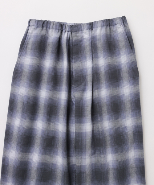 UNFOLLOW(アンフォロー)の「【FOLL / フォル】brushed cotton cashmere check pants(スラックス・メンズ・グレー/ブラウン・3/2)」の3枚目の写真