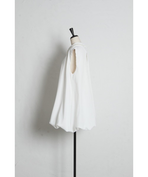 tocco closet（トッコ　クローゼット）の「【ZOZO限定】襟パール装飾ノースリーブチュニックブラウス（シャツ/ブラウス・レディース・オフホワイト/ブラック・M）」の20枚目の写真