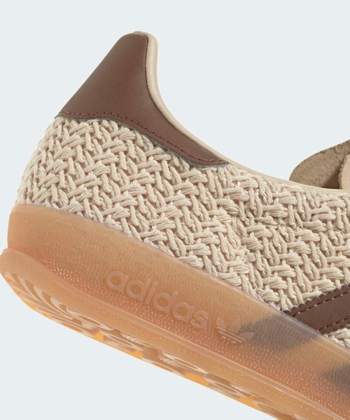 adidas(アディダス)の「ガゼル インドア シューズ / Gazelle Indoor Shoes / アディダスオリジナルス adidas Originals(スニーカー・レディース・ベージュ・26.5cm/27.0cm/27.5cm/22.0cm/22.5cm/24.0cm/23.0cm/23.5cm/24.5cm/28.0cm/25.0cm/25.5cm/26.0cm)」の7枚目の写真