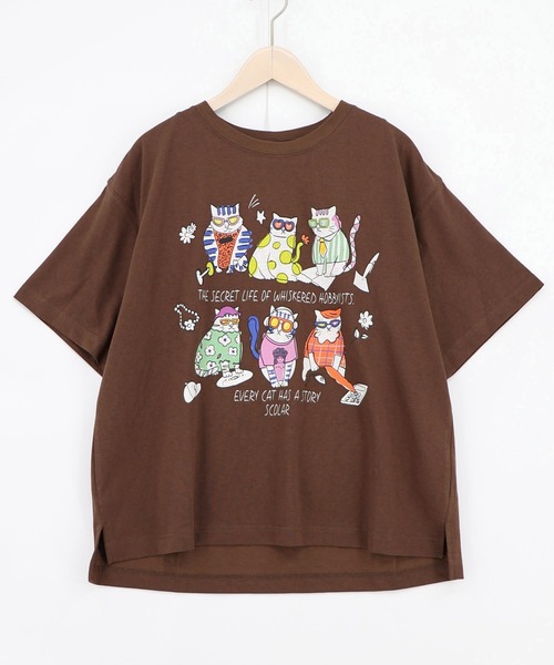 ScoLar（スカラー）の「162750：おしゃれネコ柄 接触冷感Tシャツ（Tシャツ/カットソー・レディース・ブラウン/パープル/ブラック/オフホワイト・M）」の4枚目の写真