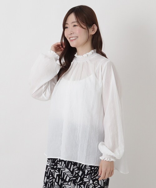 one'sterrace(ワンズテラス)の「リップル シャーリングブラウス(シャツ/ブラウス・レディース・ブルー系その他7/グレー系4/アイボリー系8・02)」の1枚目の写真
