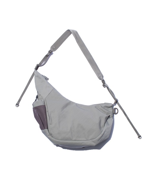 F/CE. (エフシーイー)の「F/CE. TEXTURED TWILL HORN MINI SHOULDER BAG / エフシーイー テクスチャード ツイル ホーン ミニショルダーバッグ(ショルダーバッグ・メンズ・ベージュ/ブラック/チャコール・FREE)」の15枚目の写真