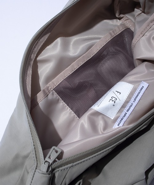 F/CE. (エフシーイー)の「F/CE. TEXTURED TWILL HORN MINI SHOULDER BAG / エフシーイー テクスチャード ツイル ホーン ミニショルダーバッグ(ショルダーバッグ・メンズ・ベージュ/ブラック/チャコール・FREE)」の12枚目の写真