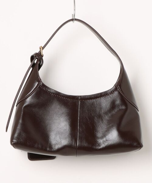 MARC JACOBS(マークジェイコブス)の「THE CRINKLE SMALL BELTED SACK BAG/クリンクル スモール ベルテッド サック バッグ(ショルダーバッグ・レディース・ダークブラウン・ONE SIZE)」の6枚目の写真
