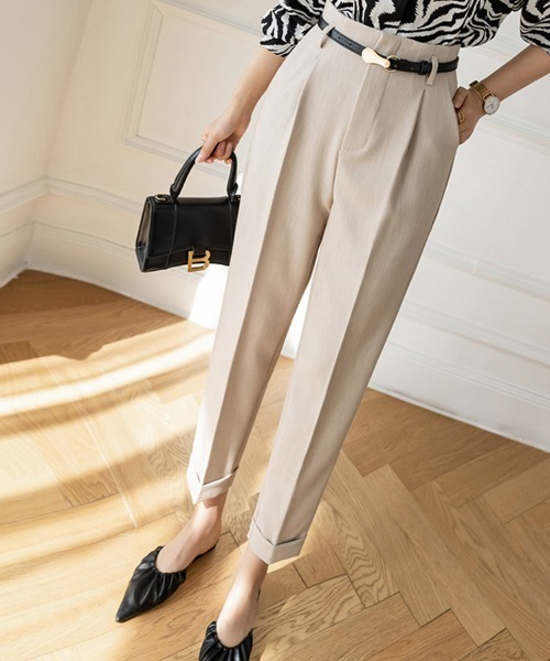 ONEP STAR(ワンピスター)の「センタープレステーパードパンツ(その他パンツ・レディース・ベージュ/グレー/ブラック・SMALL/MEDIUM/LARGE/X-LARGE)」の11枚目の写真