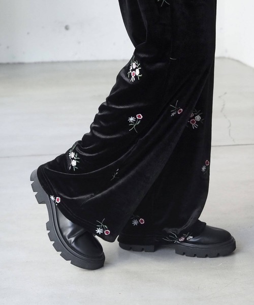 tiptop(ティップトップ)の「ベロア花刺繍イージーパンツ(その他パンツ・レディース・ブラック/ブラウン・FREE)」の10枚目の写真