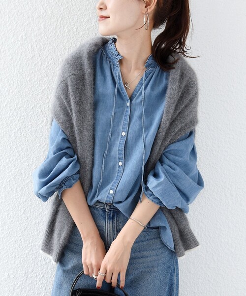 SHIPS（シップス）の「〈洗濯機可能〉ライトオンス デニム フリル スキッパー ブラウス（シャツ/ブラウス・レディース・ライトブルー/ネイビー・ONE SIZE）」の13枚目の写真