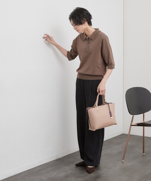 OPAQUE.CLIP(オペークドットクリップ)の「【2WAY/3層仕様/通勤対応】名品バイカラーミドルトートバッグ(トートバッグ・レディース・レンガ/ベージュ系7/ダークブラウン系4/ブラウン系その他5/ブラック系4/ベージュ系その他7・00)」の18枚目の写真
